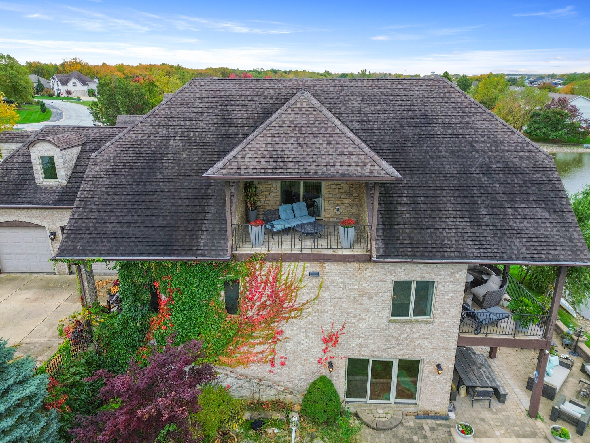 10380 Doubletree Drive South Crown Point, IN 46307 - Photo 44 of 80 a aerial view of a house with a yard