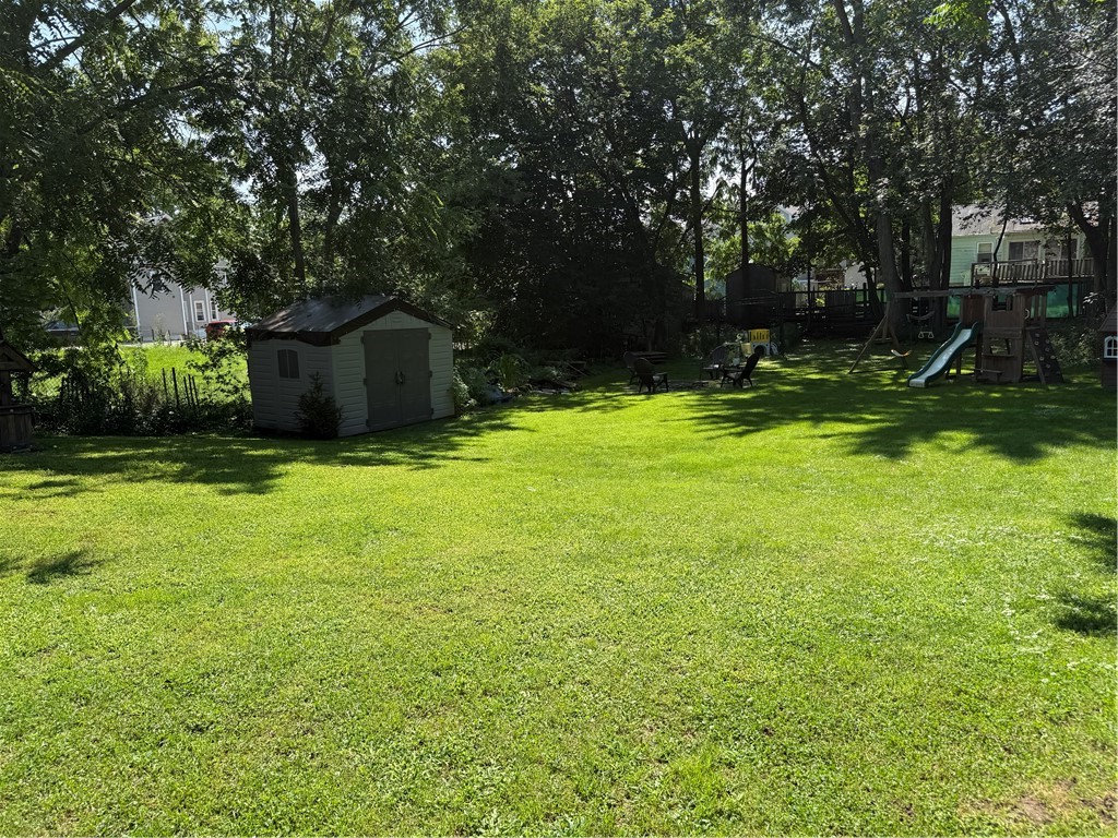 8 Rathbun Street West Warwick, RI 02893 - Photo 10 of 32 Gallery Image 10