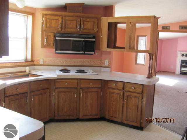11527 Ramsay Road Thompsonville, MI 49683 - Photo 7 of 16 1725626-6.JPG