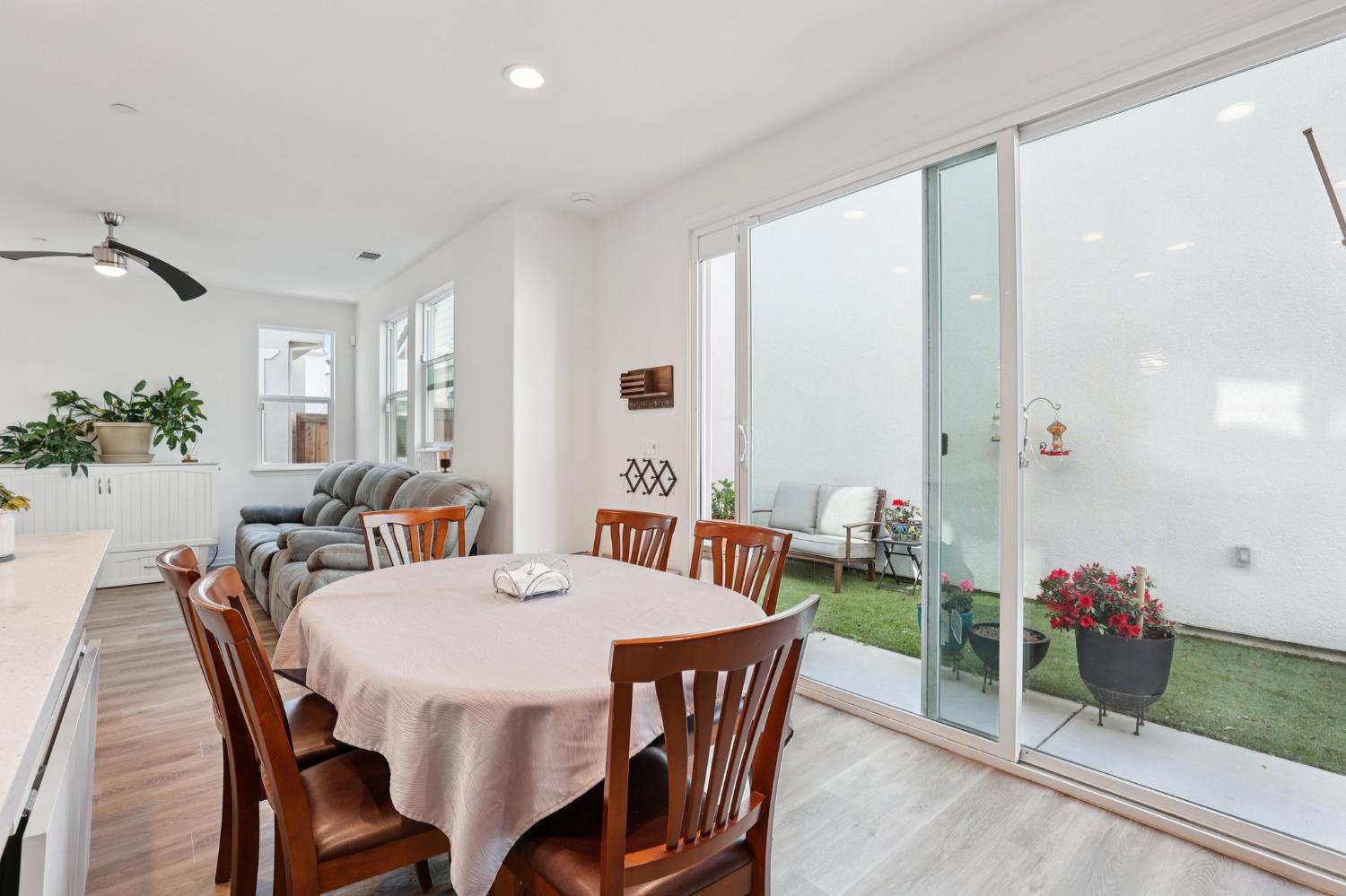 2413 Seaside Road Lathrop, CA 95330 - Photo 14 of 37 a view of a dining room with furniture