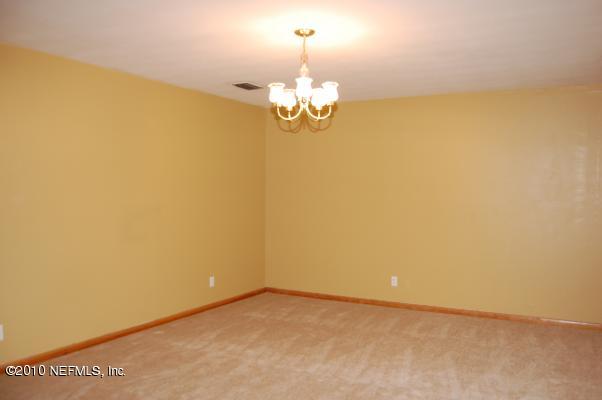 2617 Merwyn Road Jacksonville, FL 32207 - Photo 5 of 24 Living Room