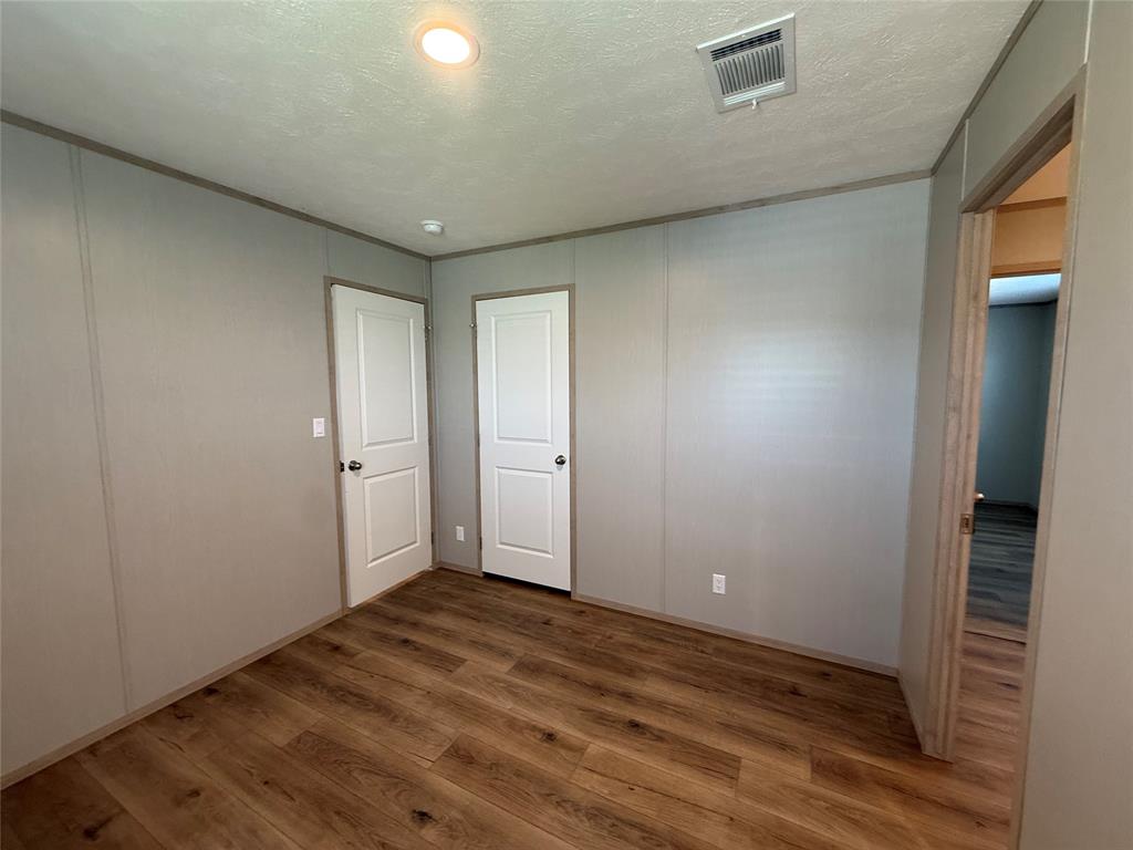 380 Valley Ridge Drive Jacksboro, TX 76458 - Photo 20 of 29 Bedroom 3