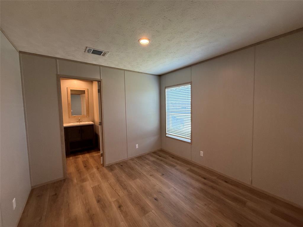 380 Valley Ridge Drive Jacksboro, TX 76458 - Photo 22 of 29 Bedroom 3