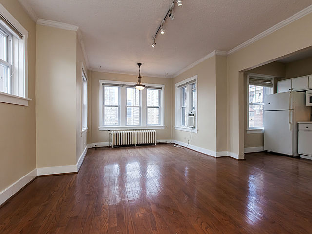 647 West Sheridan Road, Unit 7E Chicago, IL 60613 - Photo 4 of 20