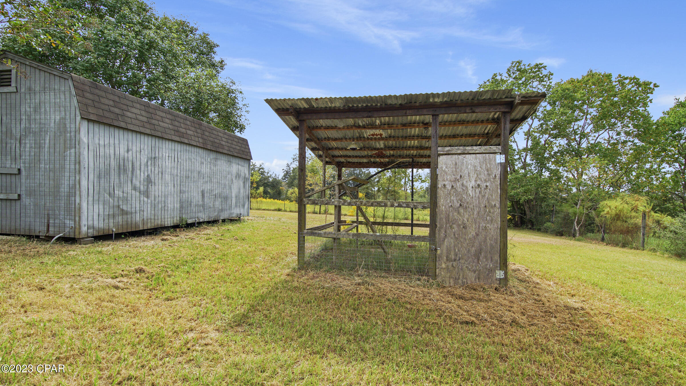 4019 Comanche Road Caryville, FL 32427 - Photo 31 of 40