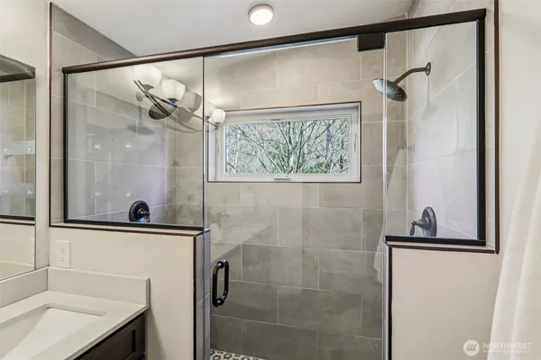 $899,950 | 1402 194th Street Southeast, Unit 9, Bothell, WA 98012