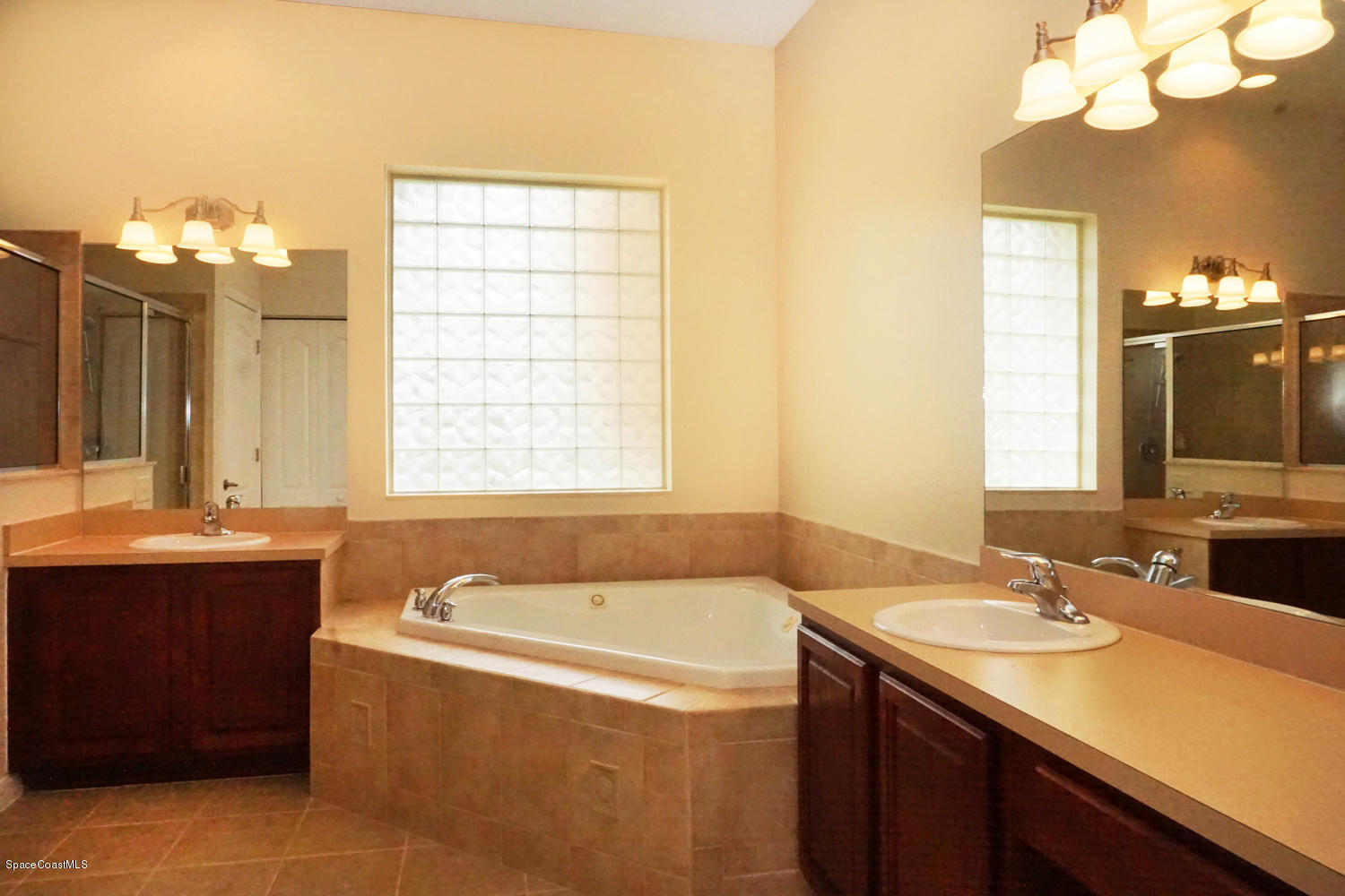 3052 Triangle Road Palm Bay, FL 32909 - Photo 35 of 49 Master Bathroom