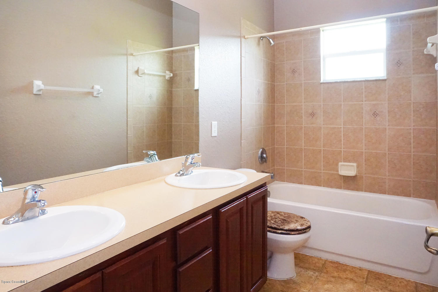 3052 Triangle Road Palm Bay, FL 32909 - Photo 44 of 49 Bathroom 2