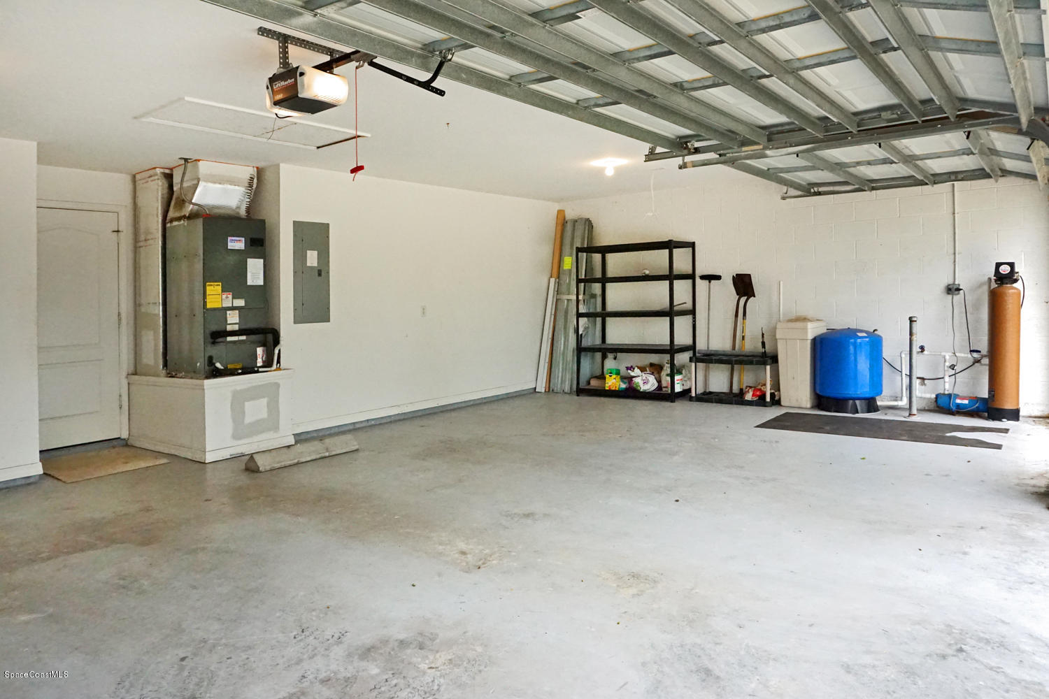 3052 Triangle Road Palm Bay, FL 32909 - Photo 49 of 49 Garage