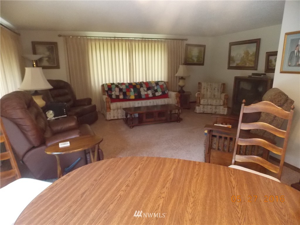 154 Delezenne Road Elma, WA 98541 - Photo 5 of 10 Gallery Image 5
