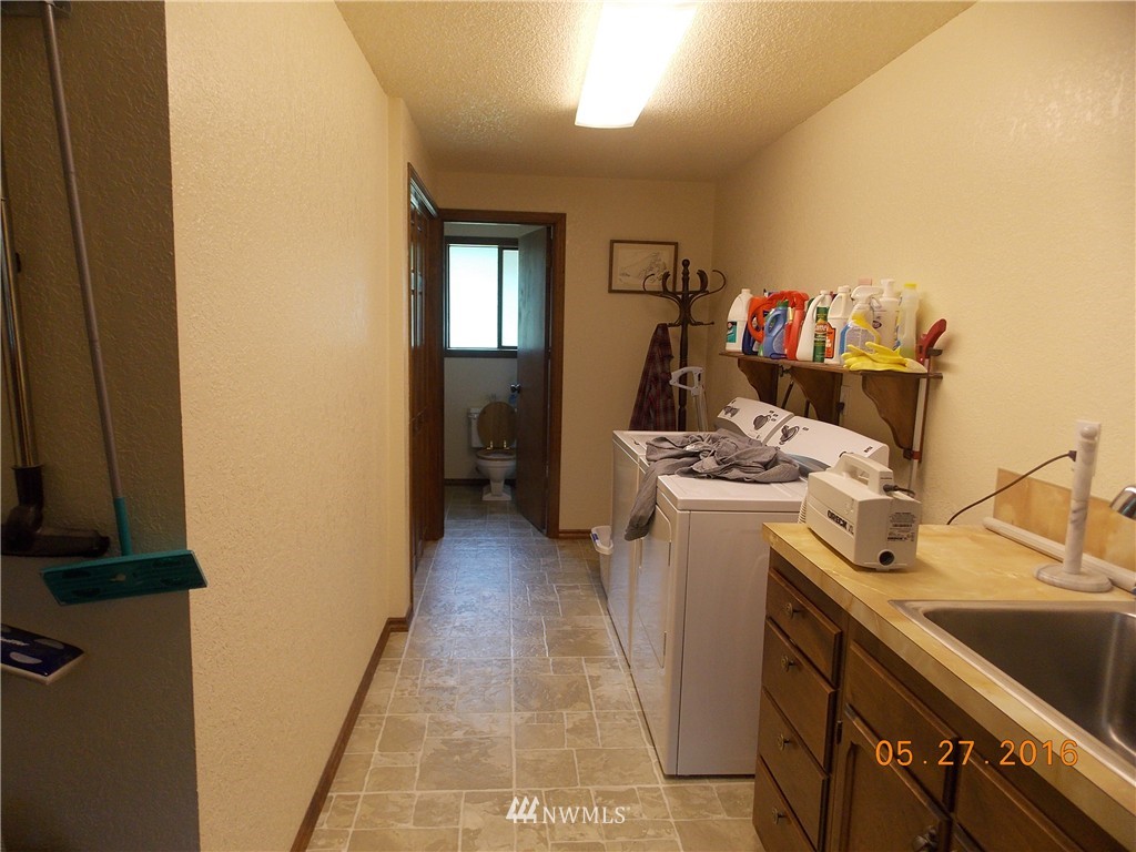 154 Delezenne Road Elma, WA 98541 - Photo 9 of 10 Gallery Image 9