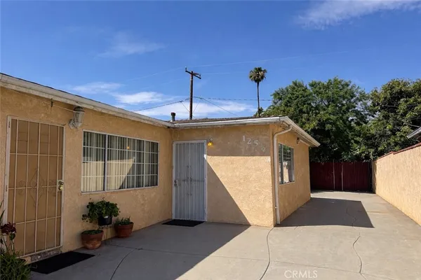 $2,500 | 125 East Pomona Avenue, Monrovia, CA 91016