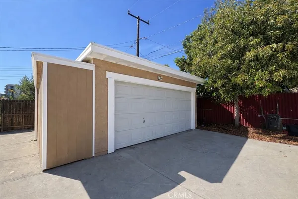 $2,500 | 125 East Pomona Avenue, Monrovia, CA 91016