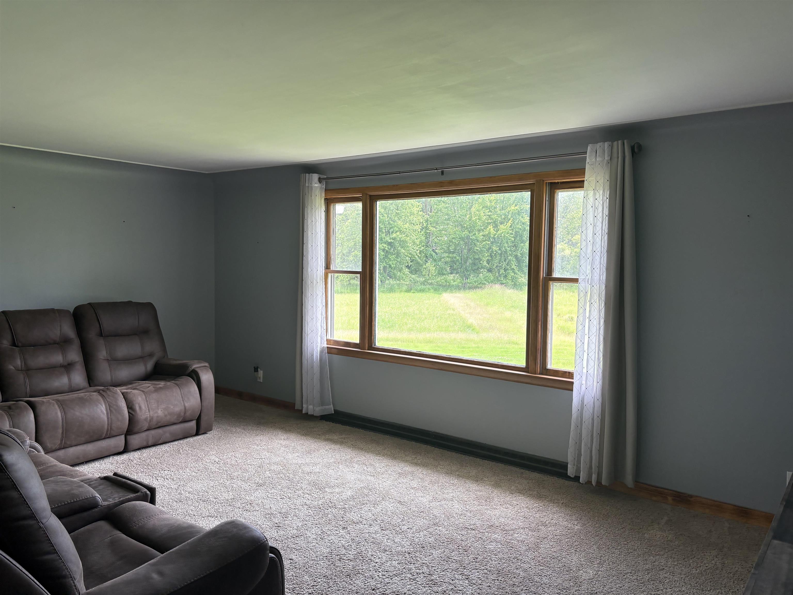 10510 South Hemlock Road Brant, MI 48614 - Photo 4 of 22 50178433-01fa3903-4922-401d-98aa-db41f4cf2d77.JPG