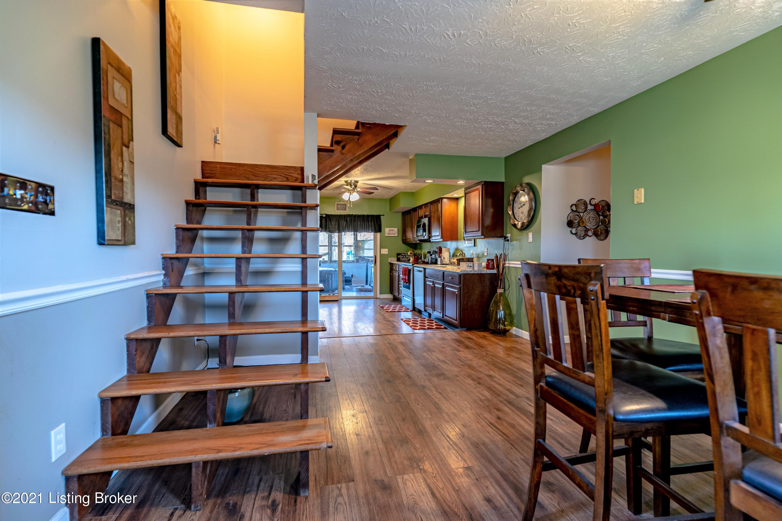 7503 Cane Run Road Louisville, KY 40258 - Photo 11 of 32 Kitchen