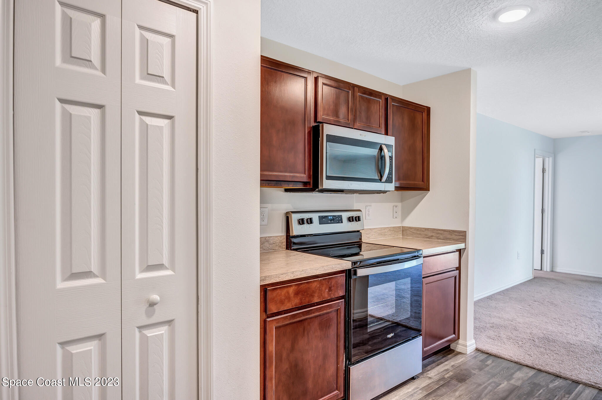 554 Octavius Road Southwest Palm Bay, FL 32908 - Photo 12 of 47 6O1A3907