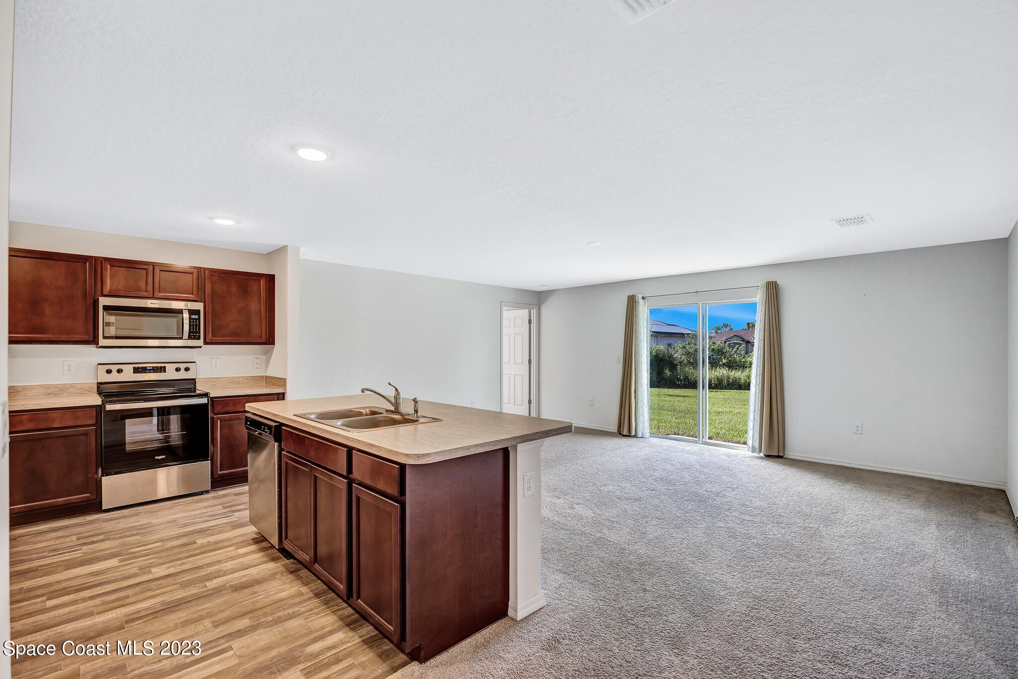 554 Octavius Road Southwest Palm Bay, FL 32908 - Photo 17 of 47 6O1A3827