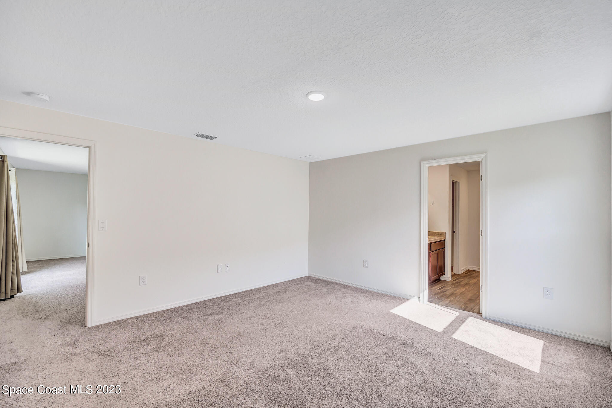 554 Octavius Road Southwest Palm Bay, FL 32908 - Photo 20 of 47 6O1A3677