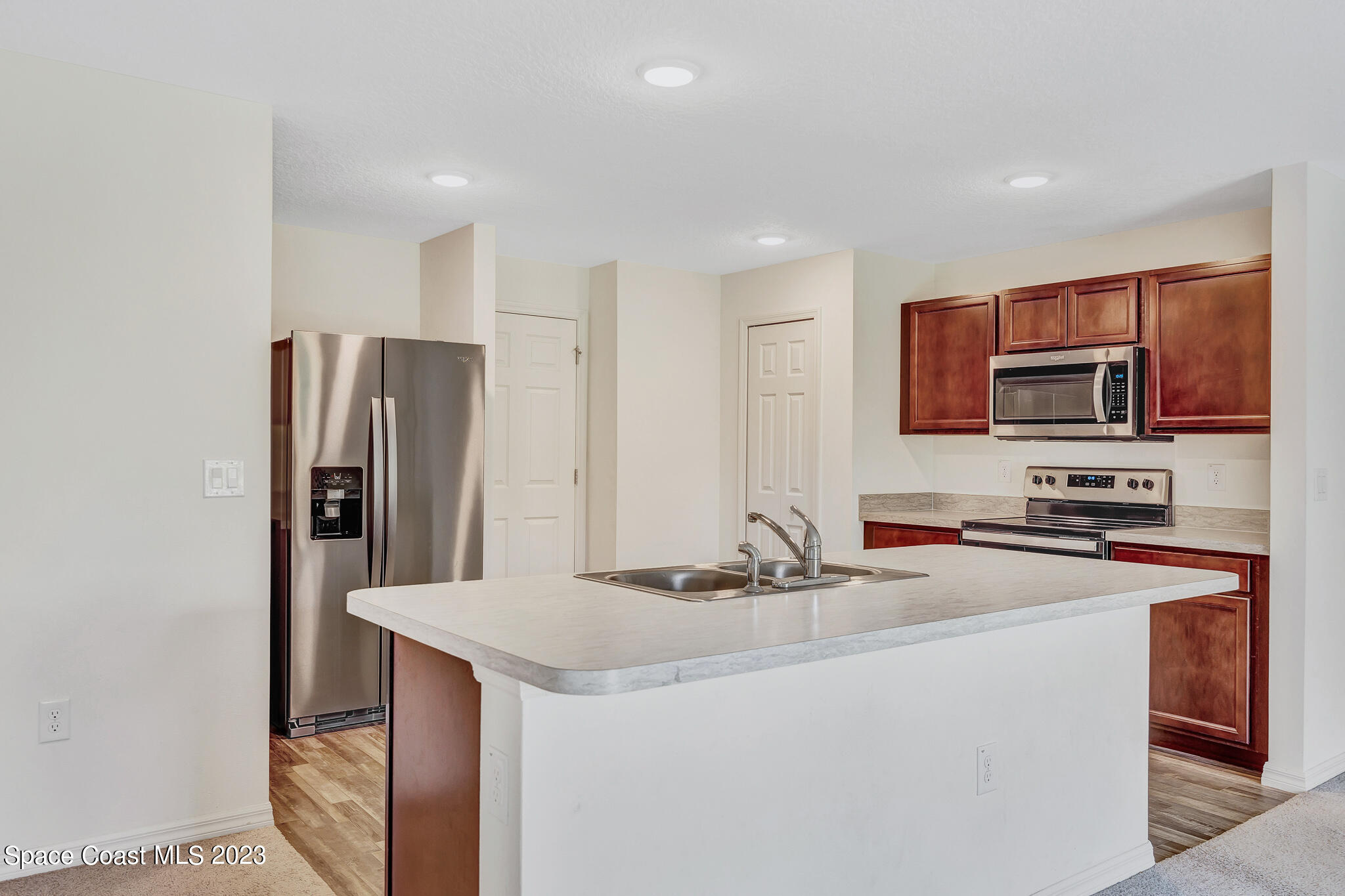 554 Octavius Road Southwest Palm Bay, FL 32908 - Photo 8 of 47 6O1A3997