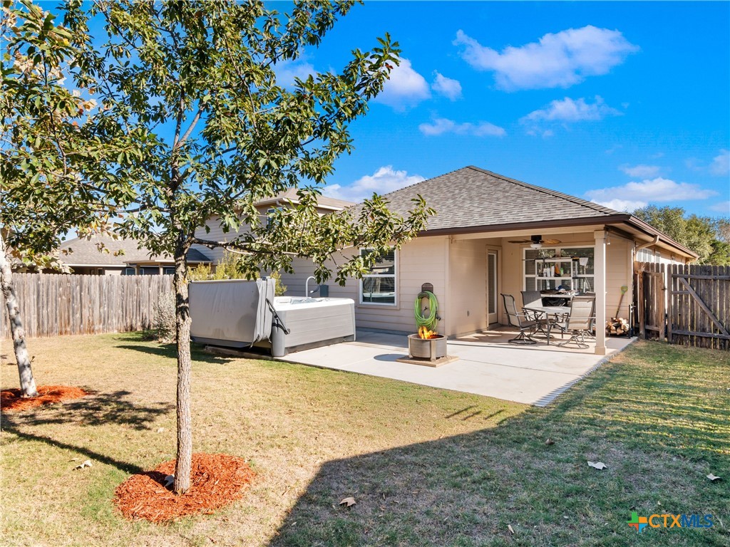 2231 Westover Loop New Braunfels, TX 78130 - Photo 23 of 35 a view of a house with backyard porch and sitting area