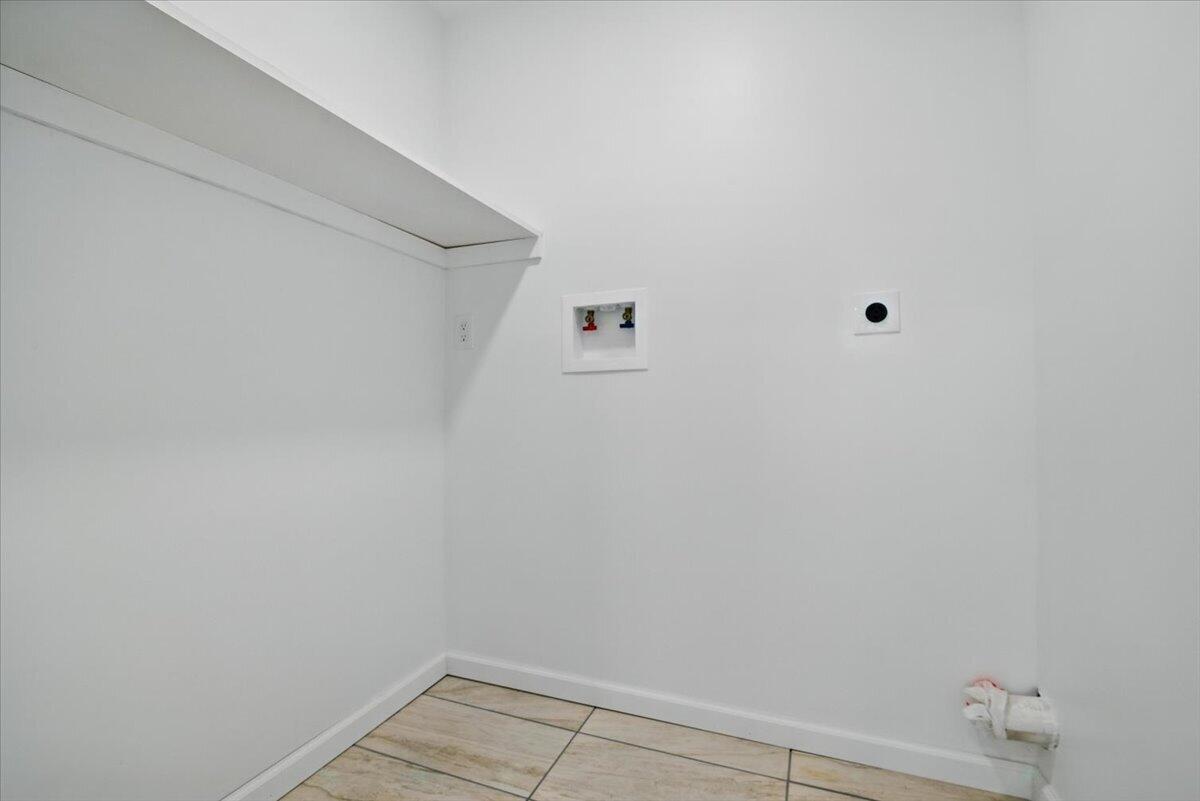1652 Bonser Road Saylorsburg, PA 18353 - Photo 25 of 62 Laundry room hookup