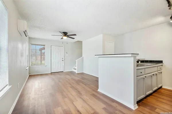 $795 | 131 Elsie Avenue, Unit 301, San Antonio, TX 78204