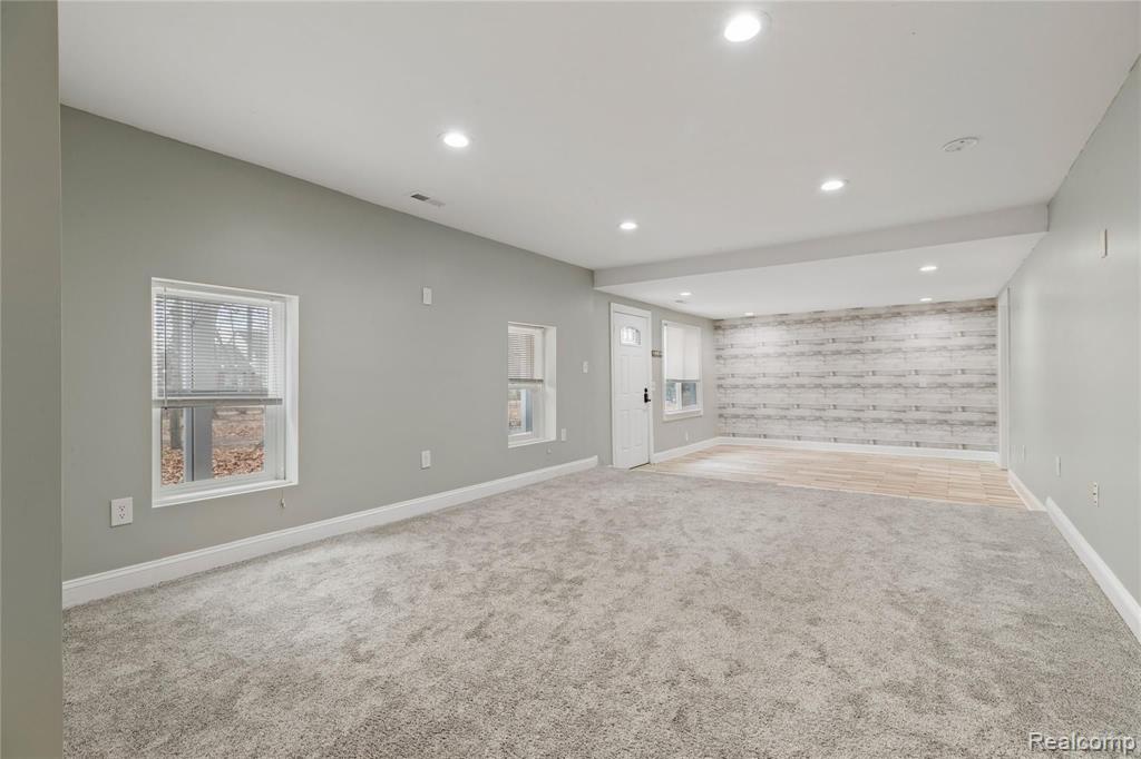 3371 York Road Rochester Hills, MI 48309 - Photo 8 of 38
