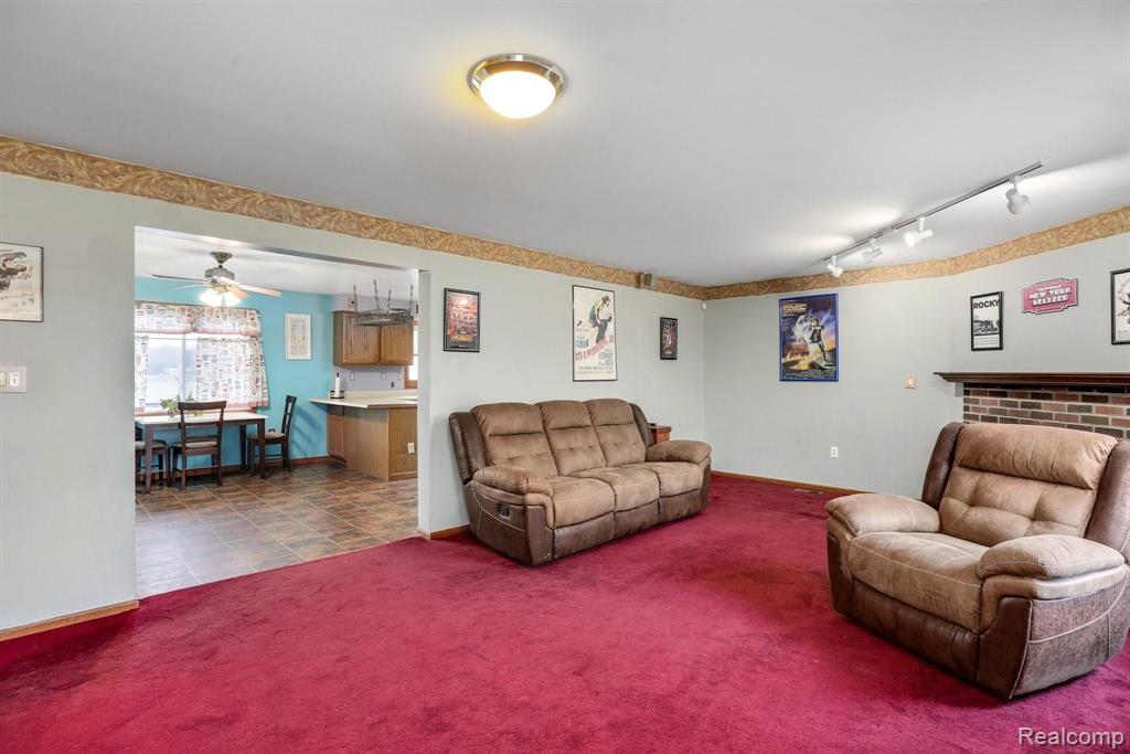 8333 Milan-Oakville Road Milan, MI 48160 - Photo 5 of 41