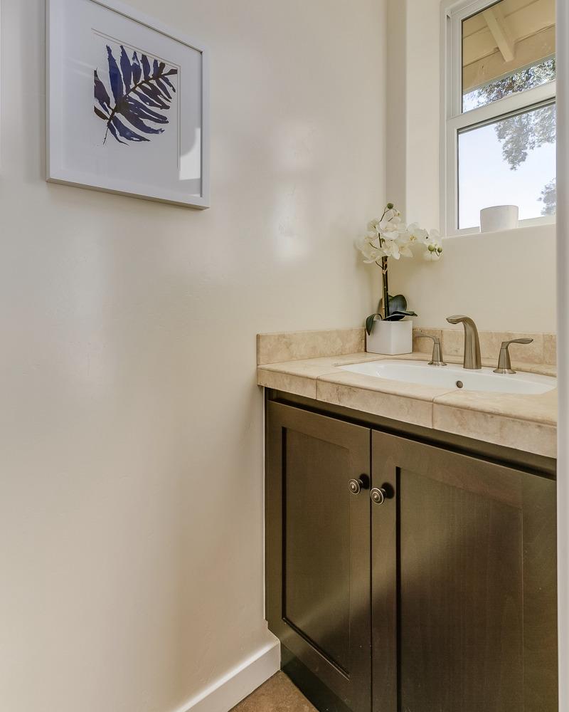 2385 Burnham Road Ojai, CA 93023 - Photo 16 of 39 Gallery Image 16