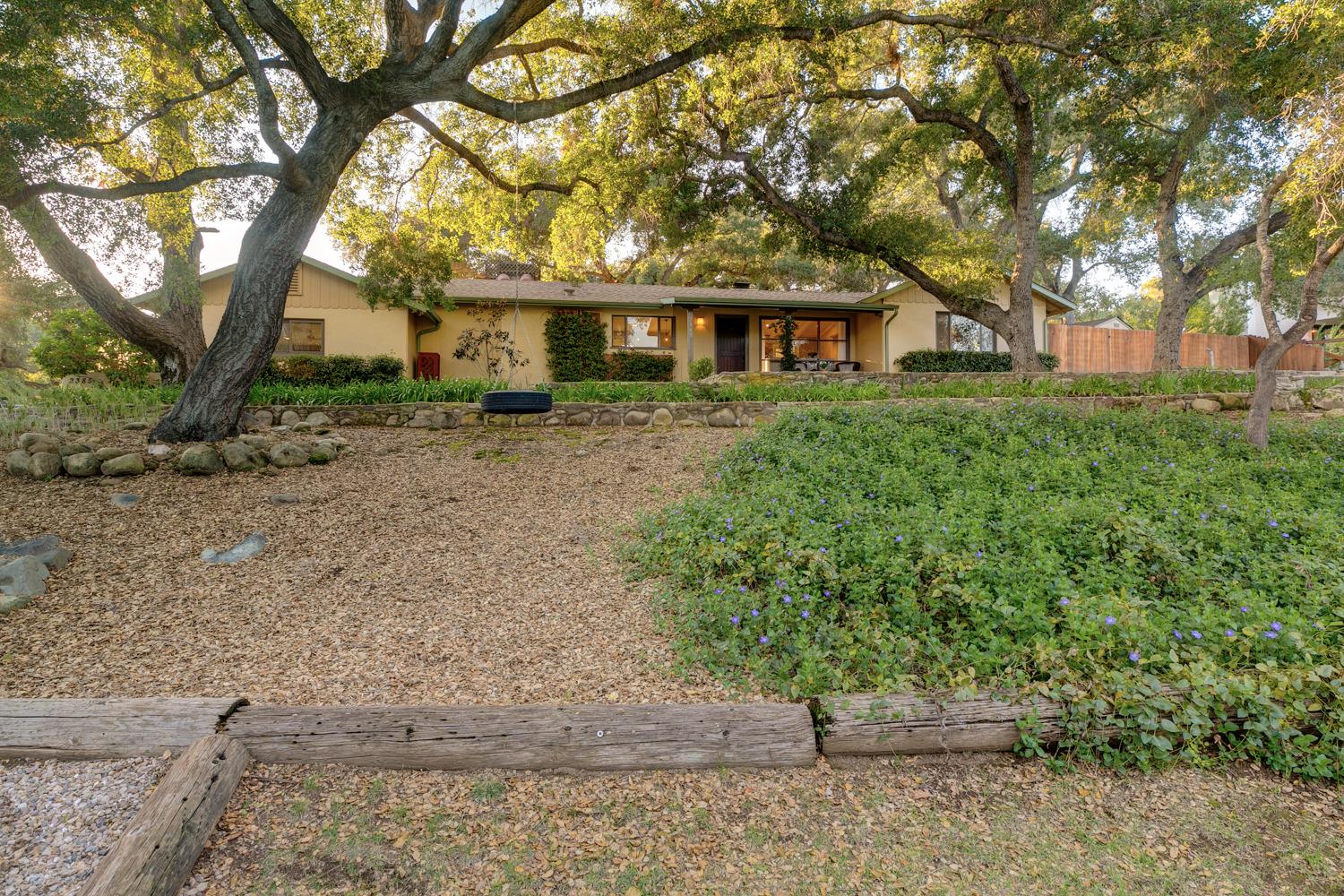 2385 Burnham Road Ojai, CA 93023 - Photo 2 of 39 Gallery Image 2