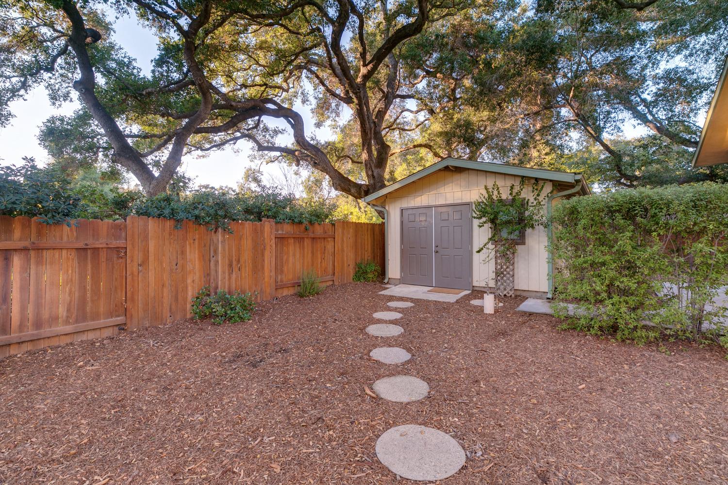 2385 Burnham Road Ojai, CA 93023 - Photo 28 of 39 Gallery Image 28