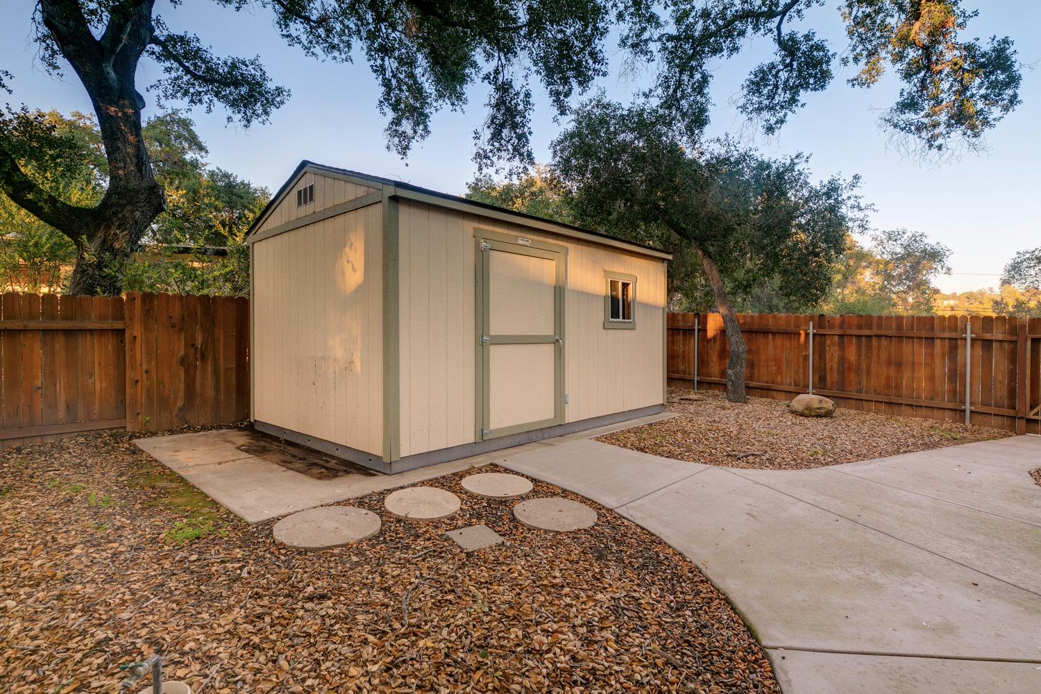 2385 Burnham Road Ojai, CA 93023 - Photo 32 of 39 Gallery Image 32