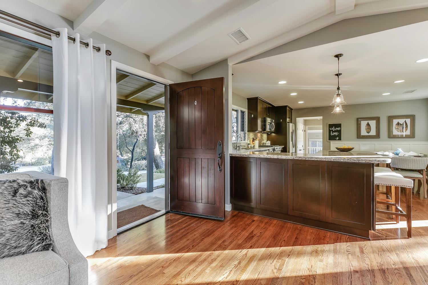 2385 Burnham Road Ojai, CA 93023 - Photo 6 of 39 Gallery Image 6