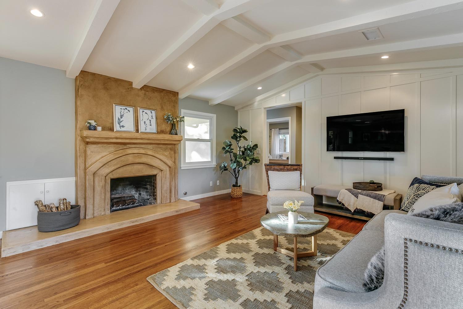 2385 Burnham Road Ojai, CA 93023 - Photo 7 of 39 Gallery Image 7