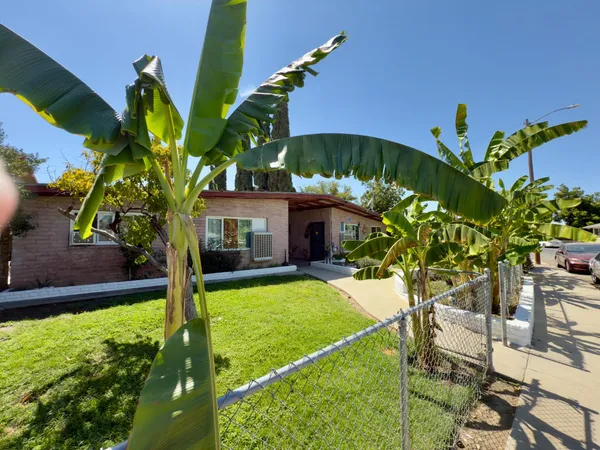 $529,900 | 4318 East Fairfax Avenue, Fresno, CA 93703