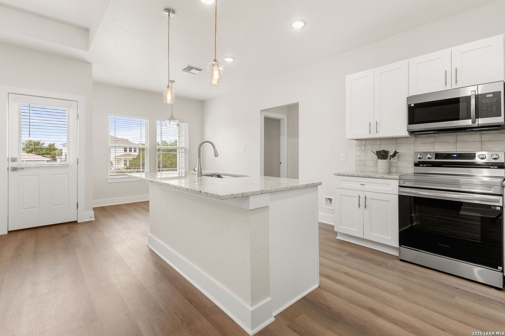 952 Rimrock Cove Spring Branch, TX 78070 - Photo 14 of 33
