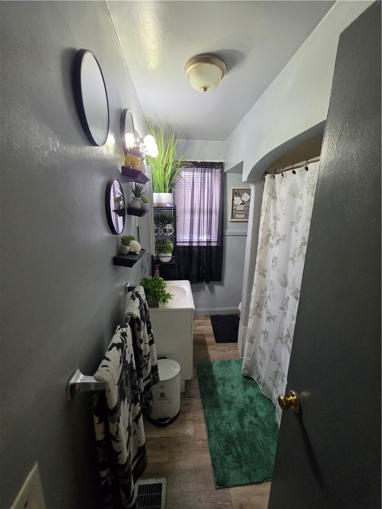 514 Glide Street Rochester, NY 14606 - Photo 10 of 21 Gallery Image 10