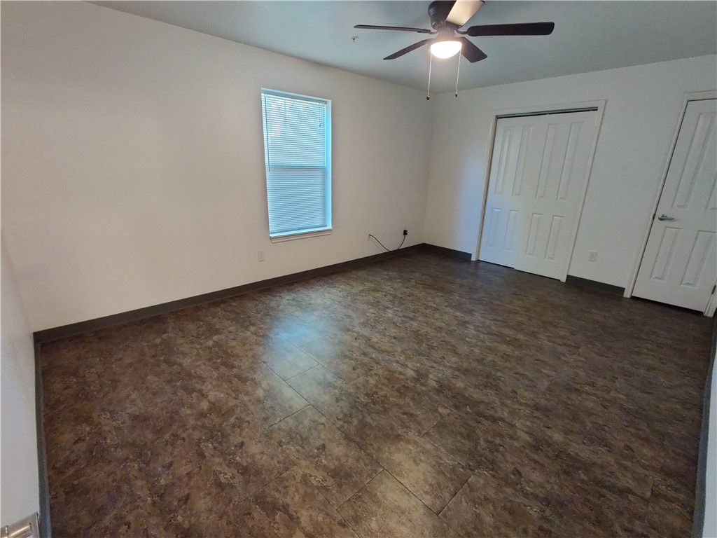 702 West 6th Street, Unit B Taylor, TX 76574 - Photo 11 of 11