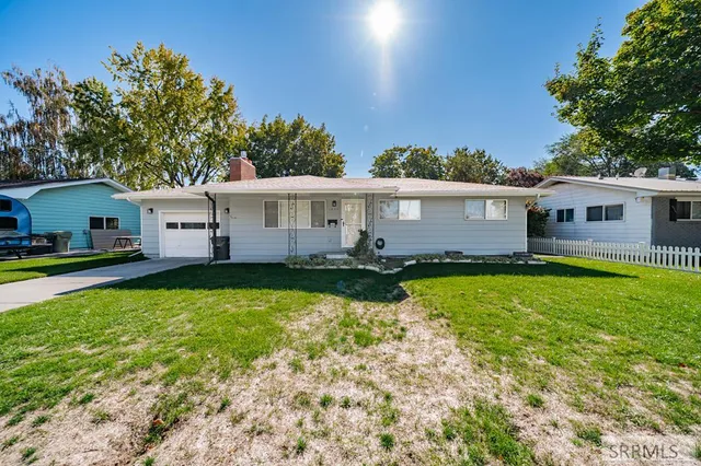 $1,850 | 1827 Whitney Street, Idaho Falls, ID 83402