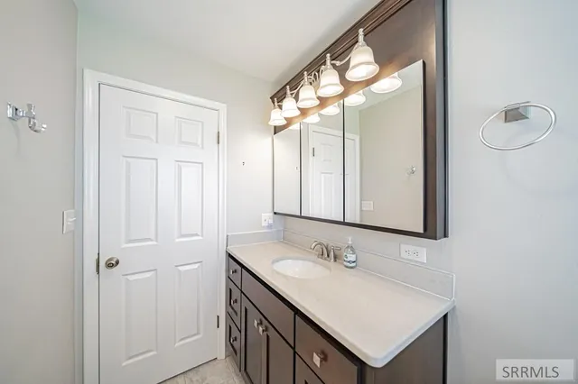 $1,850 | 1827 Whitney Street, Idaho Falls, ID 83402