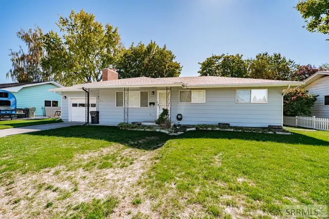 $1,850 | 1827 Whitney Street, Idaho Falls, ID 83402