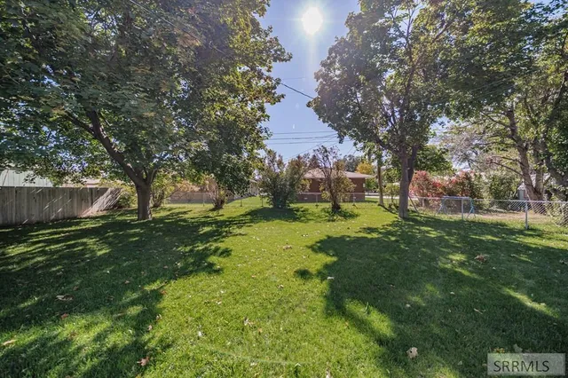 $1,850 | 1827 Whitney Street, Idaho Falls, ID 83402