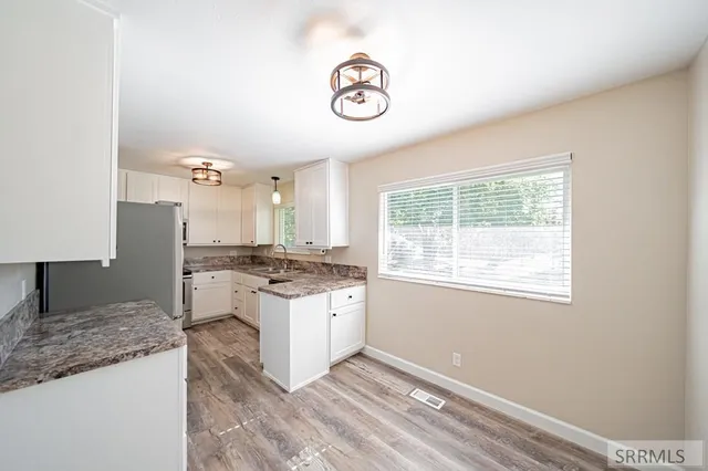 $1,850 | 1827 Whitney Street, Idaho Falls, ID 83402