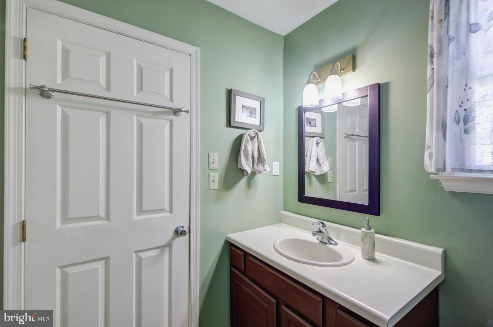 357 Kent Road Springfield, PA 19064 - Photo 20 of 37