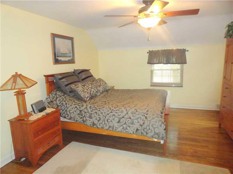 75 West Chapel Ridge Road Fox Chapel, PA 15238 - Photo 14 of 25 Master Bedroom.