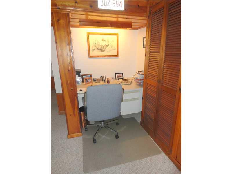 75 West Chapel Ridge Road Fox Chapel, PA 15238 - Photo 21 of 25 Den/Family/Great Room.