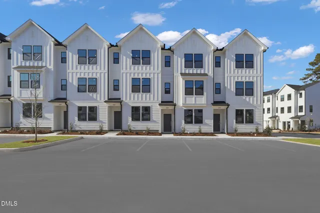 $324,990 | 2305 Oakwood Mdws Court, Raleigh, NC 27604