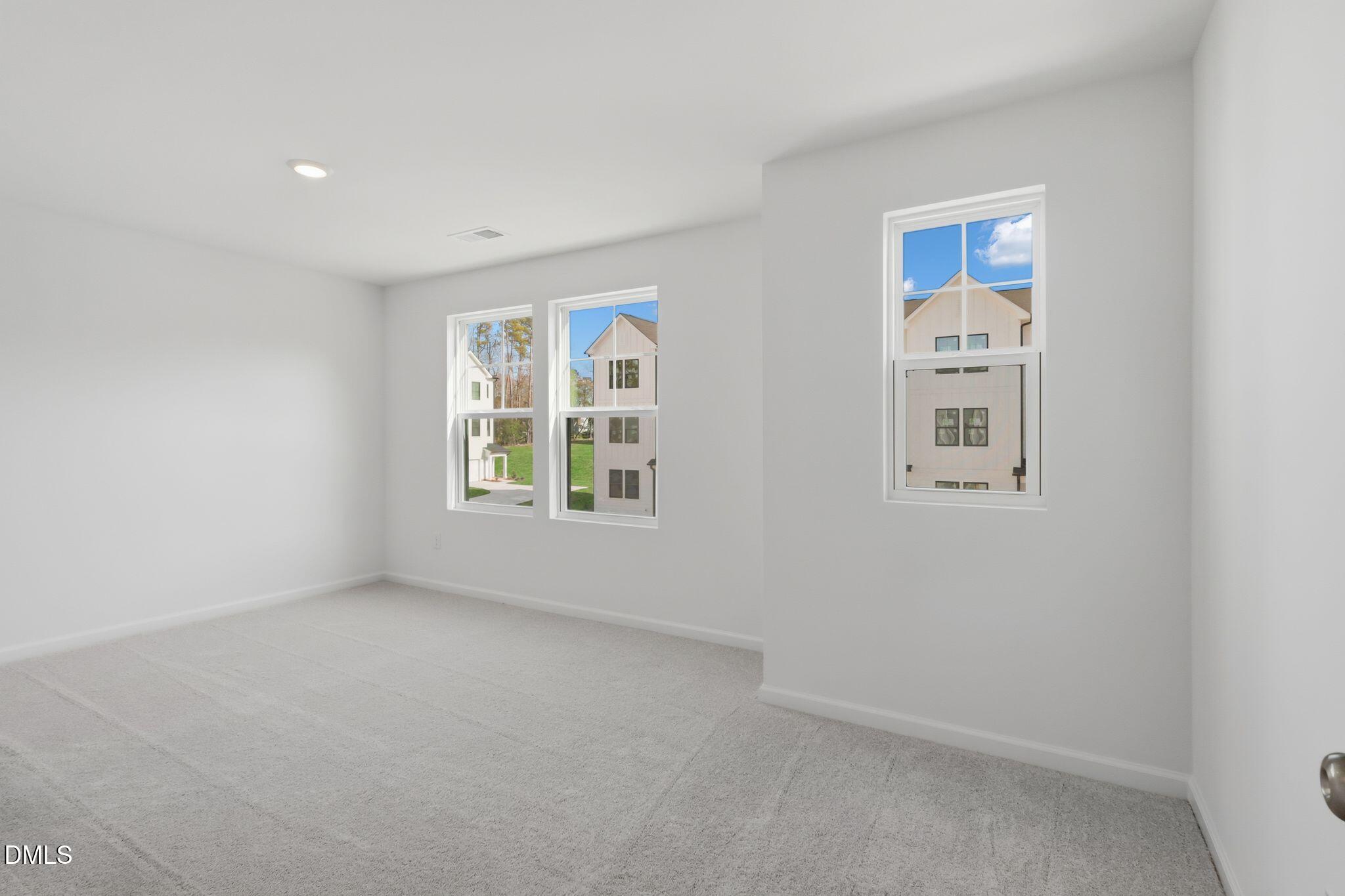 2305 Oakwood Mdws Court Raleigh, NC 27604 - Photo 26 of 34 SUN_ElmGrove_Pic_Jackson_QMI_23_Bed3_2of