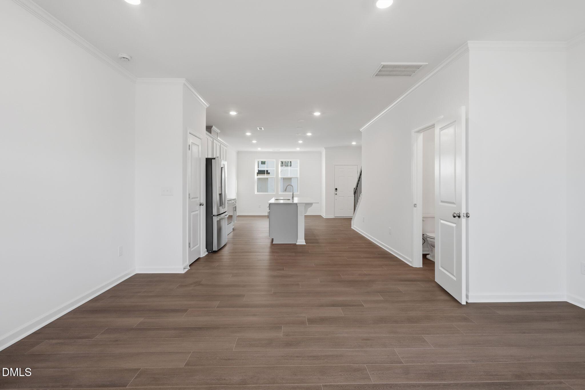 2305 Oakwood Mdws Court Raleigh, NC 27604 - Photo 5 of 34 SUN_ElmGrove_Pic_Jackson_QMI_23_Great_1o