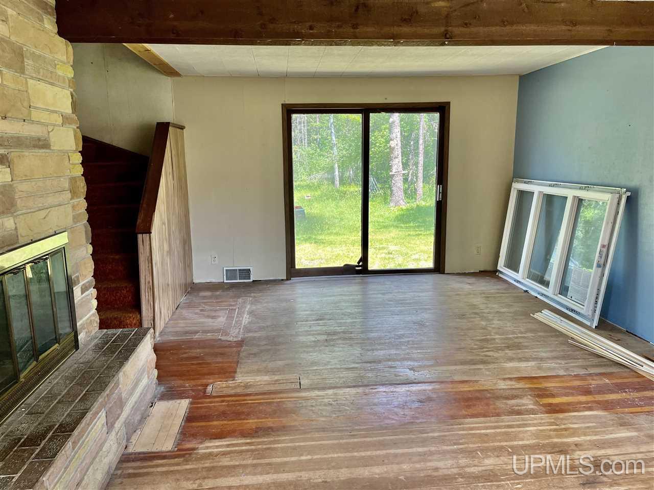 5094 Sunset Road Ironwood, MI 49938 - Photo 9 of 22
